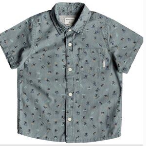 QuickSilver Kids Boys Sage Green Short Sleeve Button Down Size 4